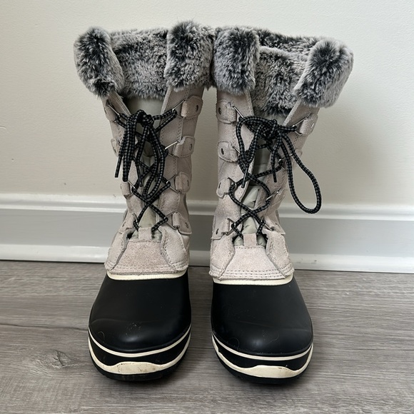 Khombu Emily Winter Snow Boots - Picture 2 of 9